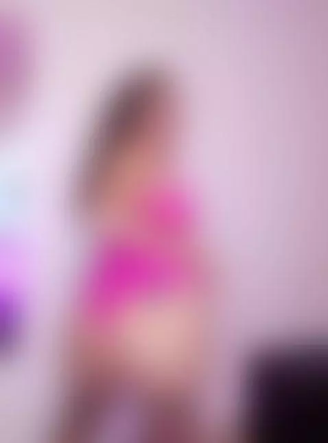 Hey you… yes, you 😏 I’m feeling extra playful today. Wanna s... by chloeetaylorr