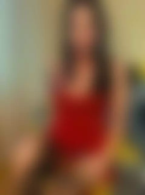 Red gaze, soft tease… you’ll feel it deeper on my page 😌 by megantoria