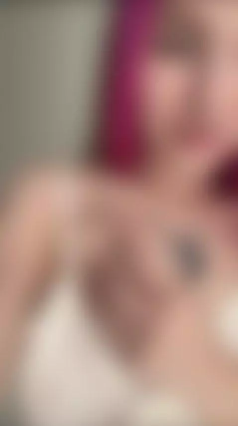 If she caught your eye, click the link in bio 😎💫 by miablooom