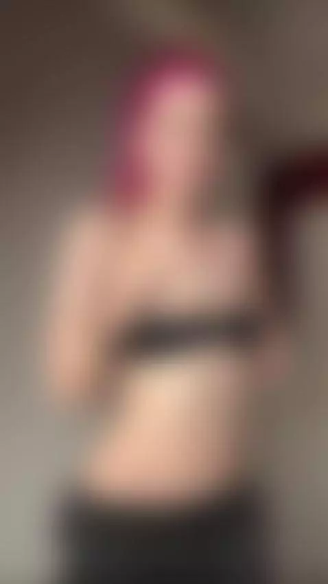 I'm alone, come visit me! I'm waiting for you here! ❤️ by miablooom