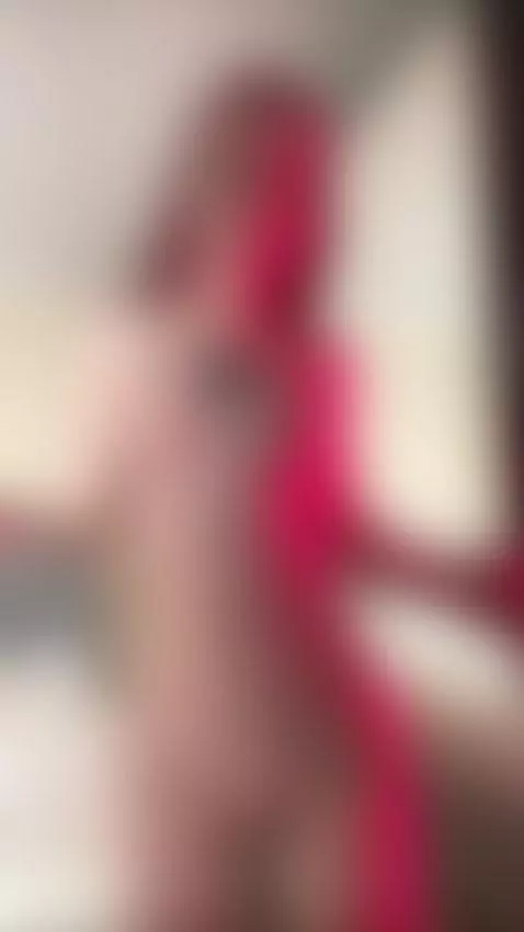 She feels your interest 💋Like and follow by miablooom