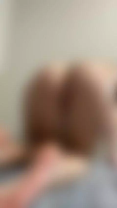 standing doggy style and showing my wet pussy by marshmelly