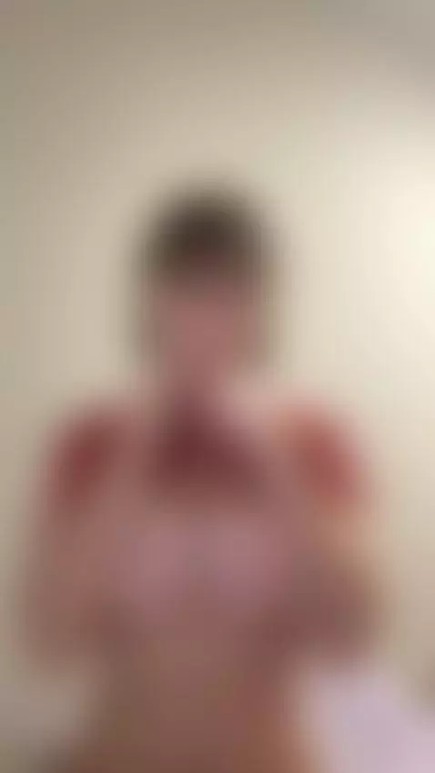 Naked babe with big tits. Find more of me on OnlyFans by marshmelly