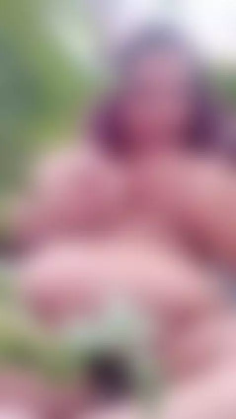 a little massage for my big tits by birdydavis69