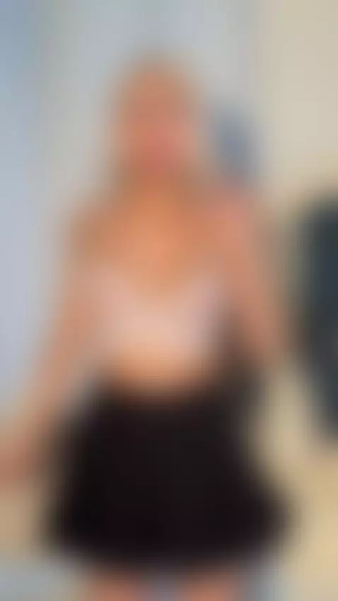 You start the convo, I’ll make it wet and unforgettable 🔥 by ilovealanaa