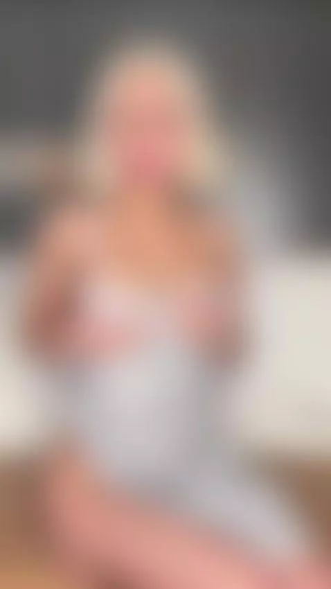 One click away from your new obsession 💦 OnlyFans link in bi... by ilovealanaa