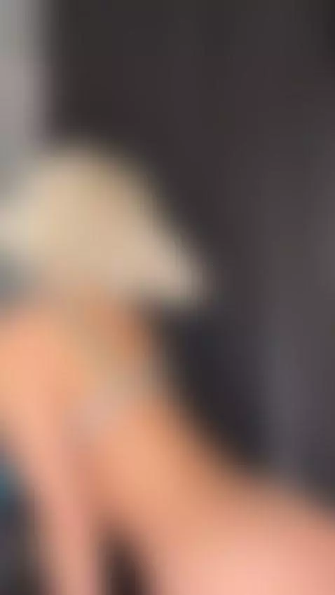 Got something to whisper in my ear? DM me on OnlyFans 💌😘 by ilovealanaa