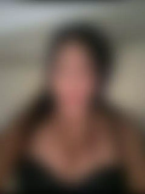 Solita en casa🔥 by maluxe6