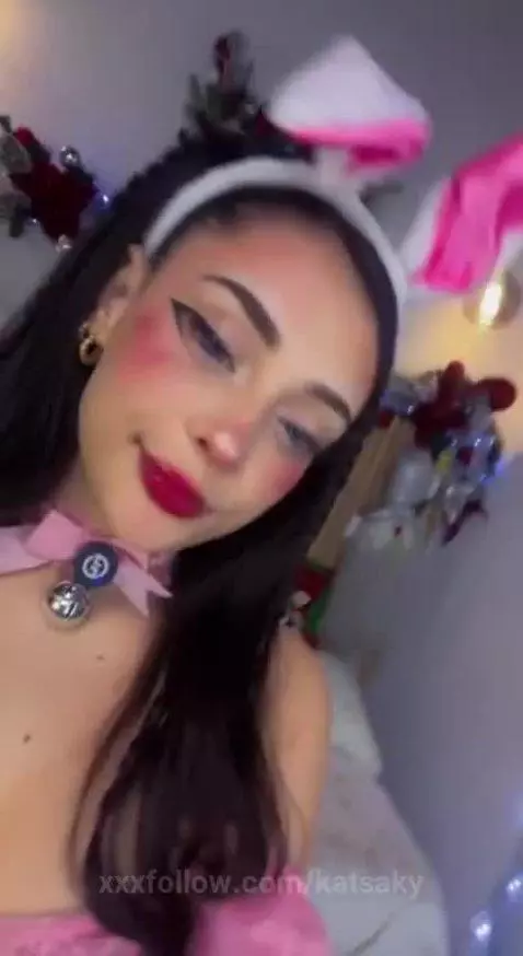 hi! online <3 i hope see you today, play whitme  now!  🤍http... by katsaky