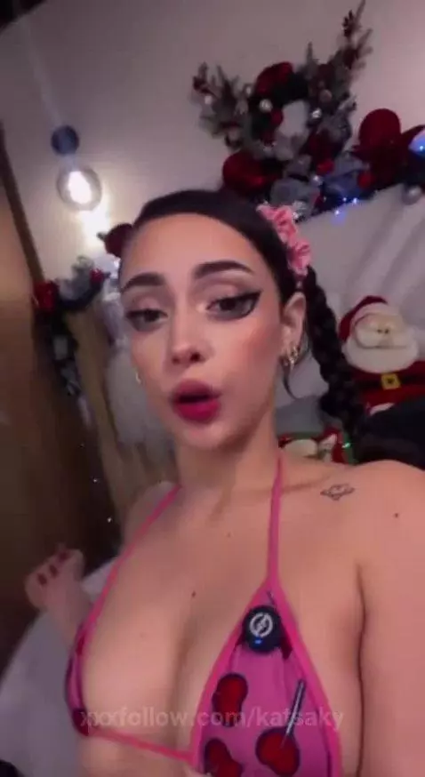 https://chaturbate.com/b/kat_saky/ onlineeeeeee by katsaky