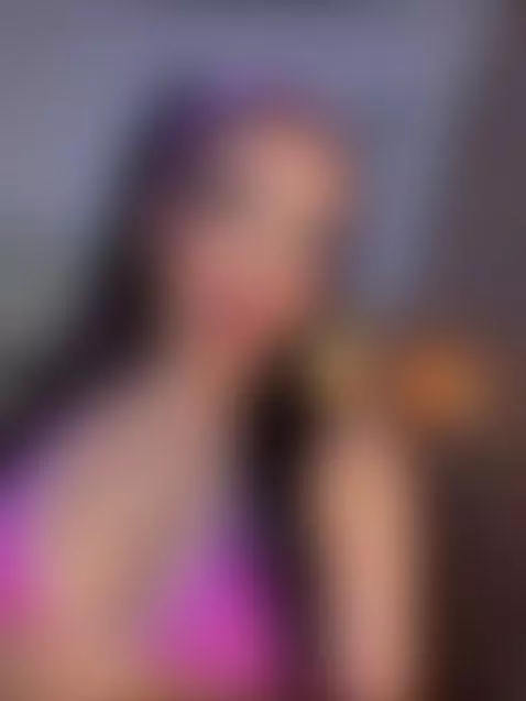 Online https://chaturbate.com/b/kat_saky/ and https://es.str... by katsaky