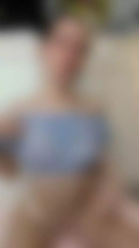 🍒Huge soft tits squeezed tight 😏 Naughty OF by milaclark7
