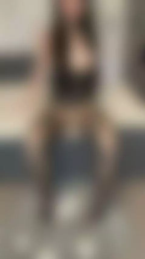 🔞Tattooed brunette spreading her legs wide 🍑 Only on OF by milaclark7
