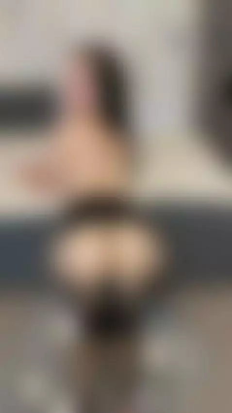 💦Curvy brunette spreading wide and slow 🍑 See OF by milaclark7
