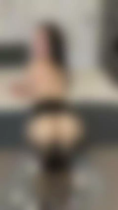 🔥Brunette showing her thick ass and big boobs 🍑 Unlock OF by milaclark7