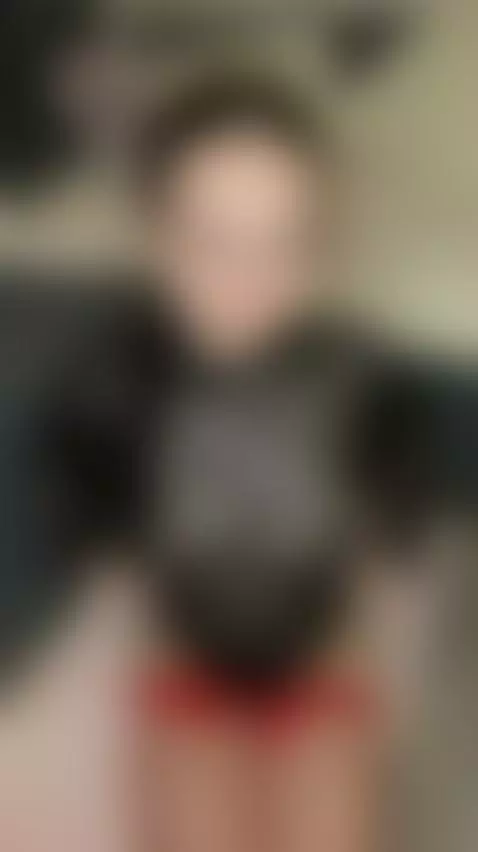 😏Brunette framing her pretty face with big boobs 🍑 Unlock OF by milaclark7