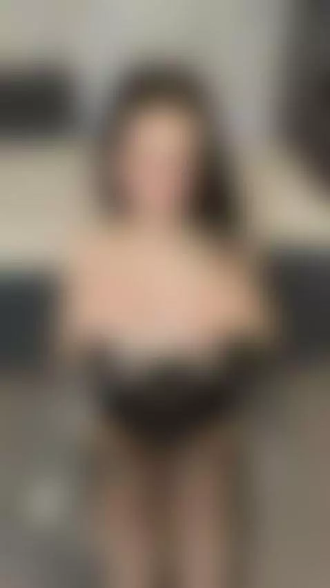 💦Tattooed brunette leaking down her thighs 🔥 Unlock OF by milaclark7