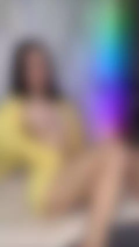 She can captivate with just one look 😍💛 by milaclark7