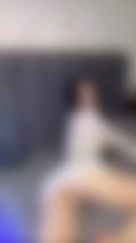 She knows how to catch you. Subscribe 💋 by milaclark7