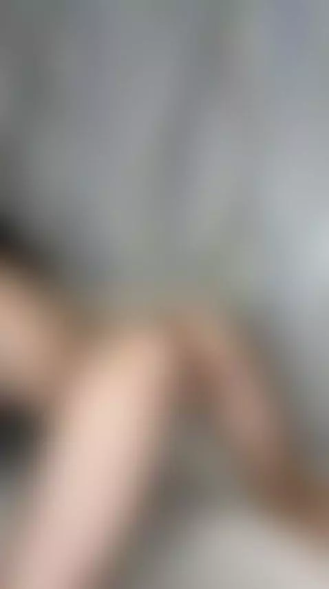 🍒Huge soft tits squeezed tight 😏 Naughty OF by milaclark7