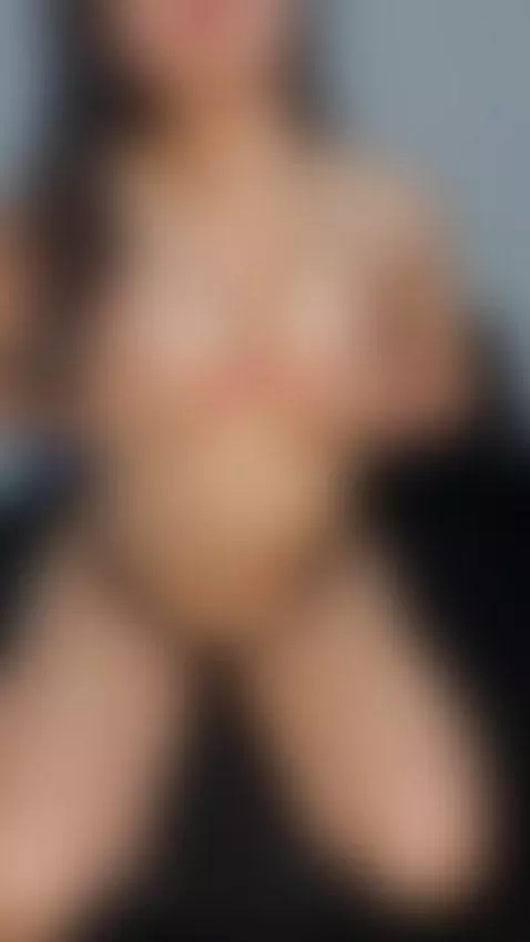 Chat with the real me 💬 by sashaislovee