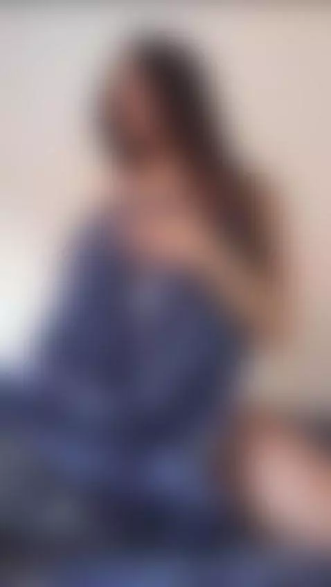 Too many hints in that look 😏 Take a closer look by sashaislovee