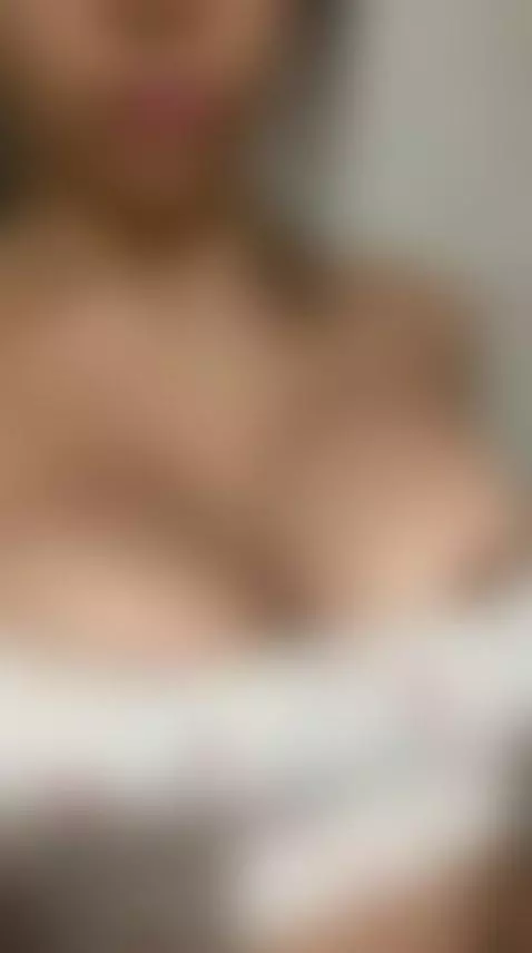 You like Huge Tits 👀👀 by sarima