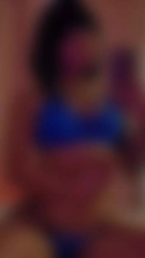 Pure perfection in the mirror ;) by vickyflorez19