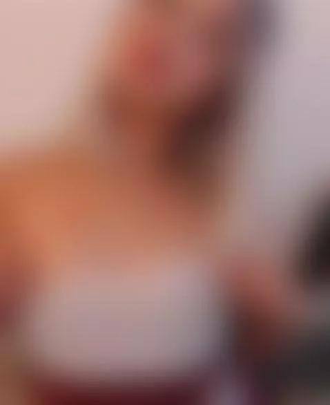 Can’t help teasing them… 😏Uncensored side → link 🔥 by vickyflorez19