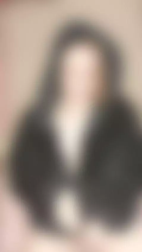 18+ Sexy redhead's nude tits and spread pussy peek. by ravelilyxo