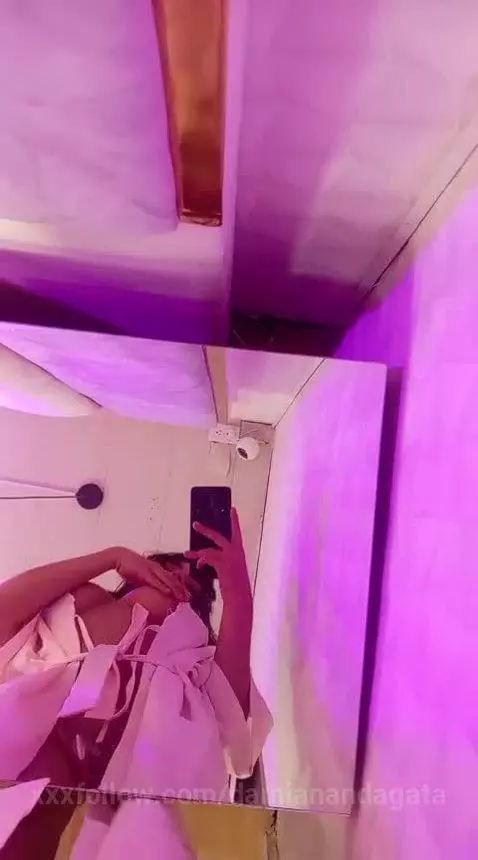 I want to feel your big cock in this tight pussy 🍑🥵 by damianandagata