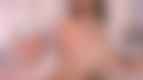 perfect tits to give you a russian handjob🍒🔥 by damianandagata