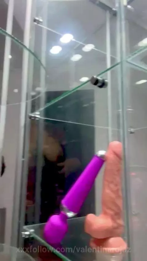 Did you see it? 🍒🥵🥵🥵 by valentinarojaz