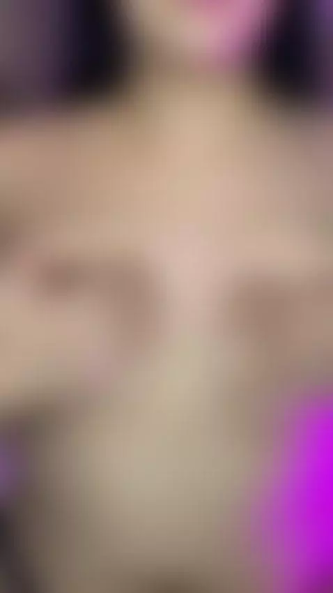 newgirl, latina, teen18+ by chloejoness1