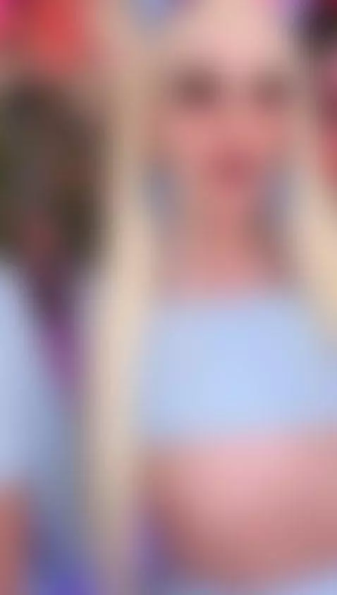 “Alison & Sharon, your naughty dolls 🎀💗🐰 ready to tease and ... by spicyblondes