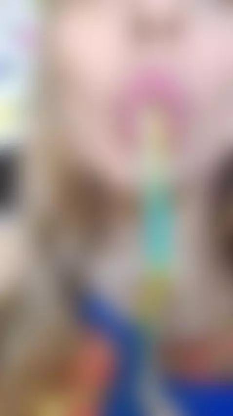 amo hacer garganta profunda ... que tal una mamada ? mas con... by aangeleyes2000