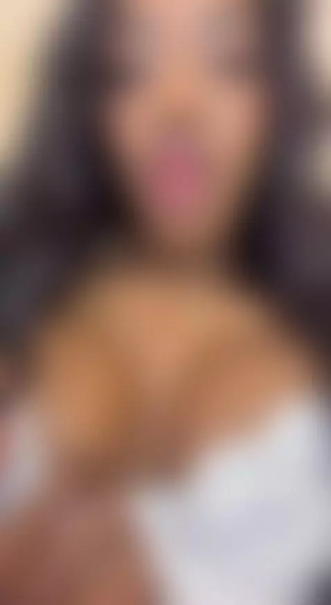 Enjoy my big boobs🔥 by tahliamoreau