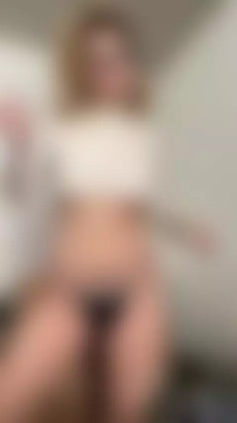 Uploading something that’ll stay on your mind all day. by lexibadoff