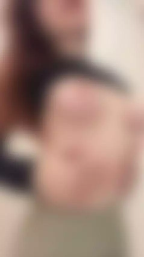 Naked video as a gift for subscribing if you give me the cod... by sofi811sofi