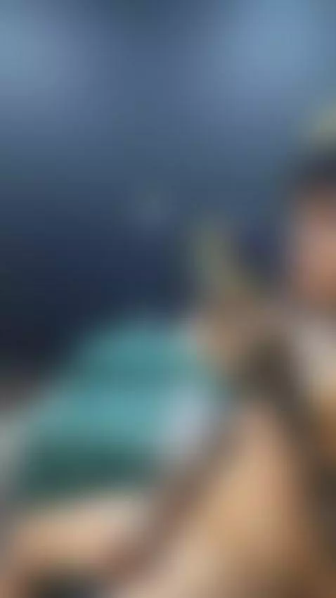 Keep your hands where I can see them by santiolsen