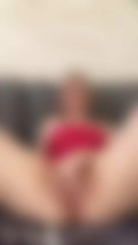 Curvy amateur blonde with pink pussy.Only on OF 💻💋 by yourtacyyy