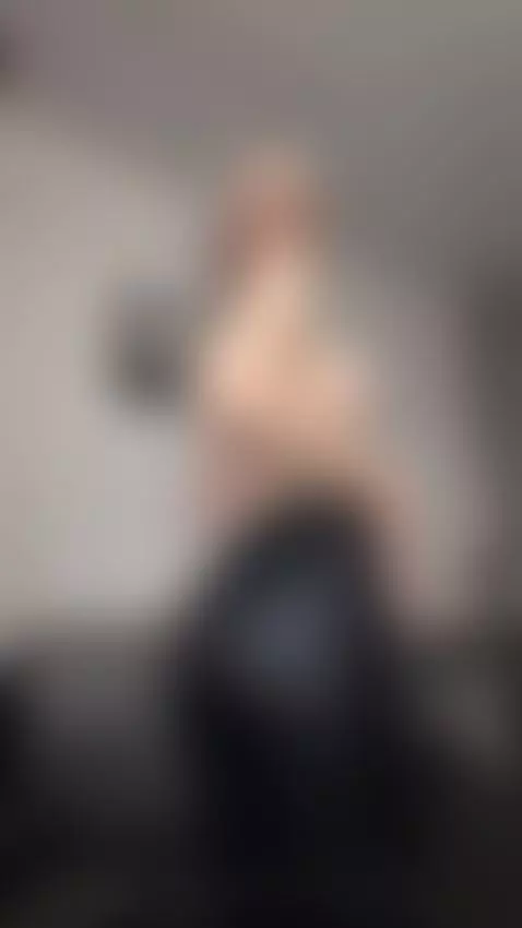 Real blonde tits + size queen pussy 😈 Join OF by yourtacyyy