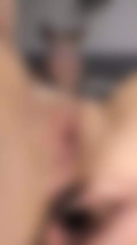 Thick blonde ass cheeks parted for asshole view 😈 Join OF by yourtacyyy