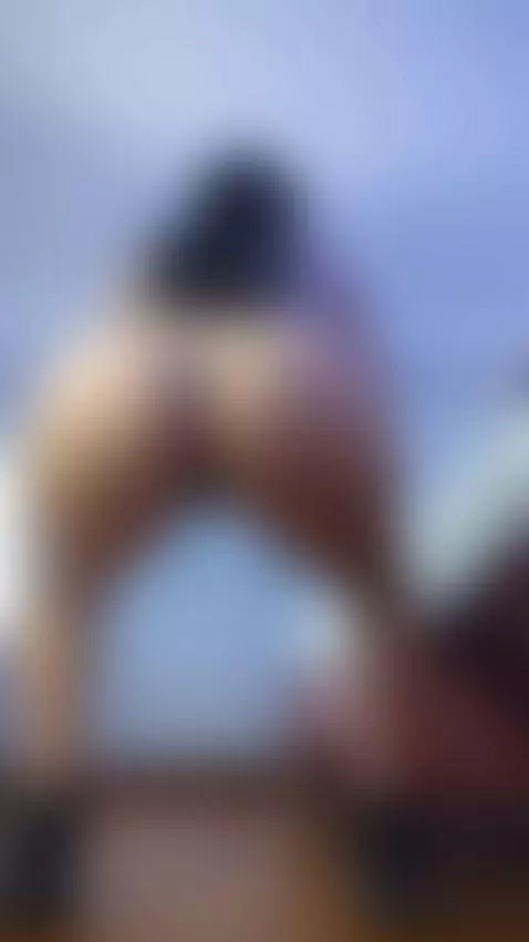 WARMING UP by ambervegaa