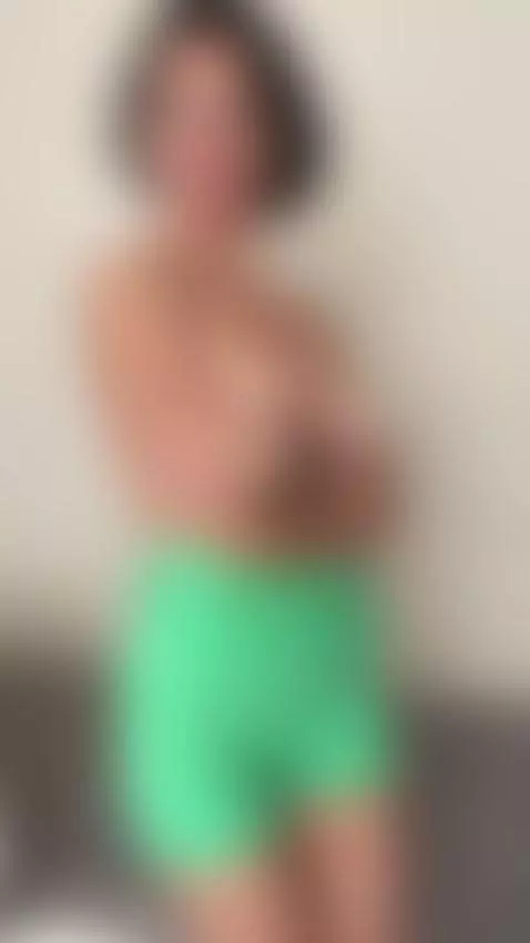 Shadows glide slowly across my ribs 💦🩶 by mellaniaemberlyn