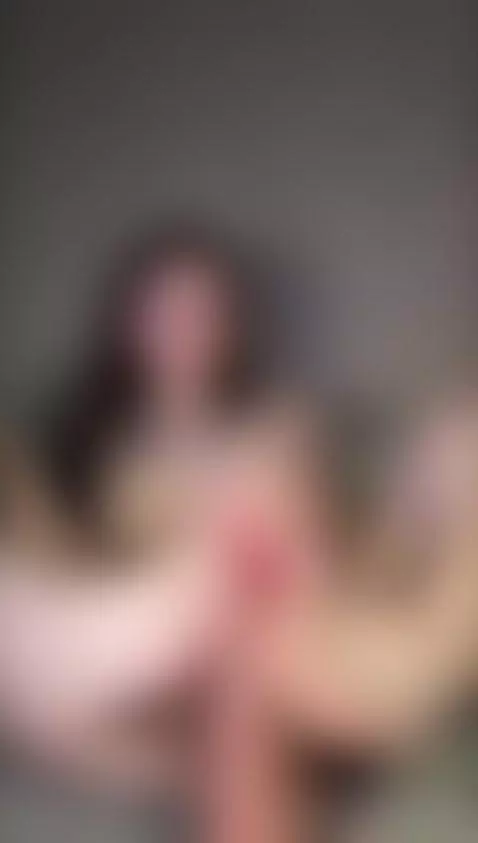 Girl jerking off to a dildo with her feet by dianajuicy