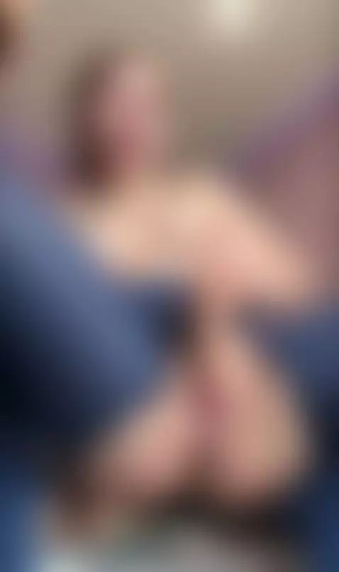 Girl using dildo to get an orgasm by dianajuicy