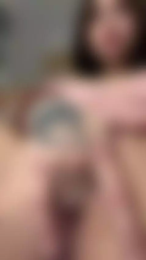 slipped my fingers inside my pussy, squirting orgasm. Sub OF by dianajuicy