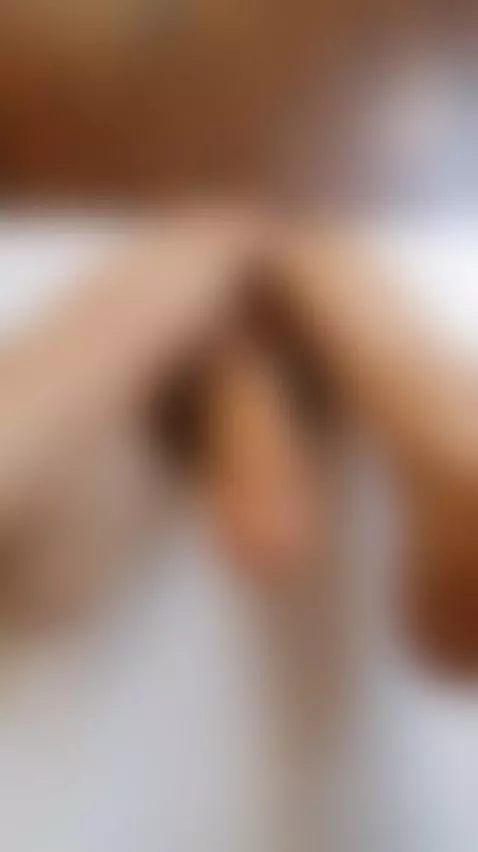 let's play with your penis and my feet  💦🤤🫦 👣🍆 by violettsinclair