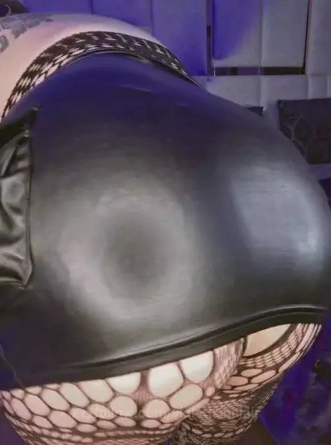 lick my big ass 🔥 by violettsinclair